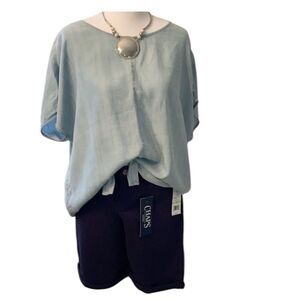 NWT Chaps size 4 navy  stretchy cuffed bermuda shorts